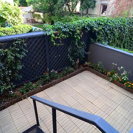 Apartament Luxury By The Park / Arch Of Triumph